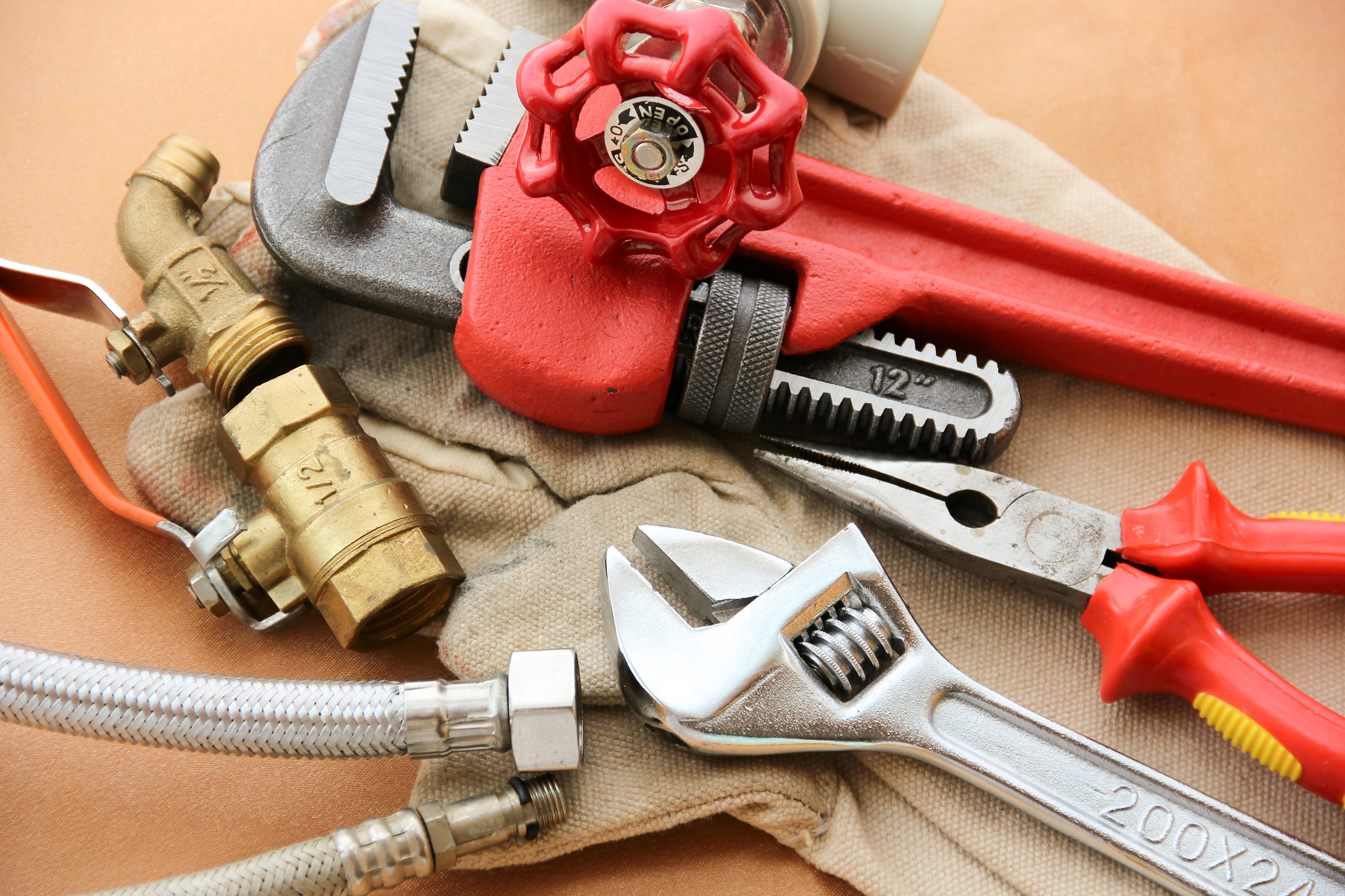 https://phendplumbing.com/wp-content/uploads/2022/10/7-Plumbing-Tools-Every-Homeowner-Should-Have.jpg